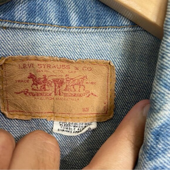 Levi’s Custom Aztec Native Embroidery Jeans Jacket Eagle Sz Small‎ - Picture 7 of 8